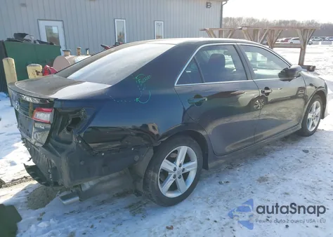 2014 Toyota Camry Se z USA, uszkodzony, nr VIN 4T1BF1FK9EU730698